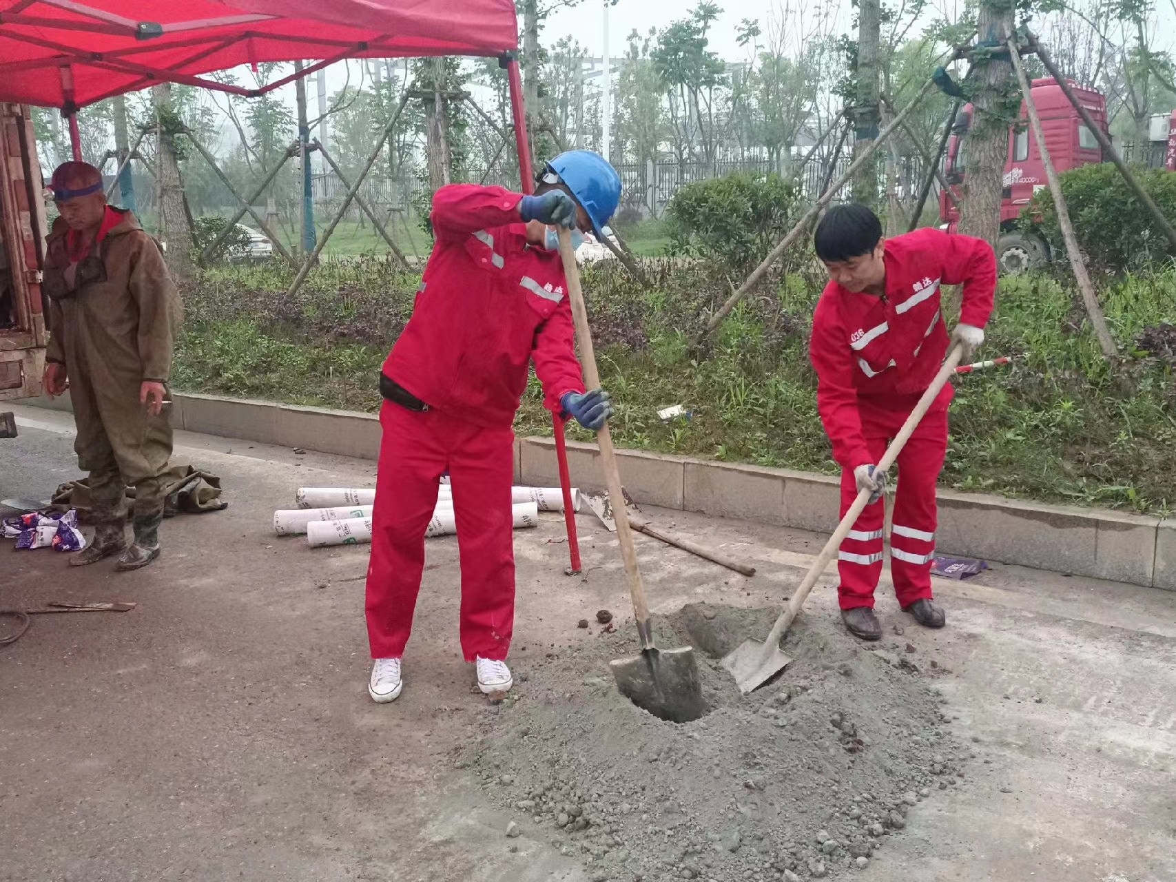 向阳管道疏通哪家好】及时进行市政管道清淤